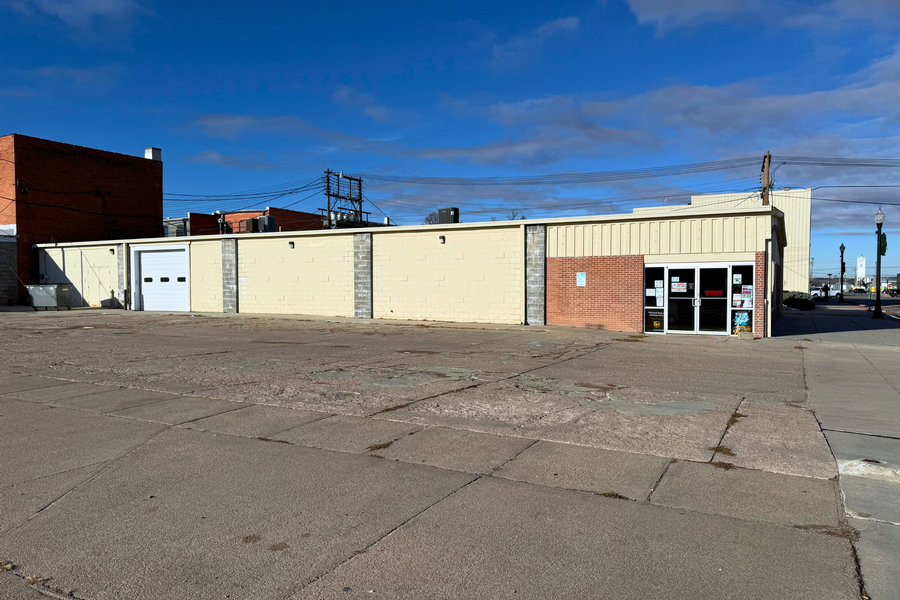 Showroom Entrance.png